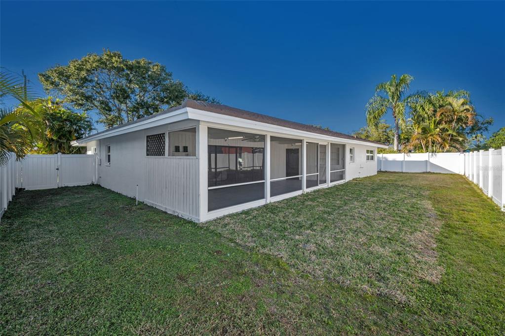 Largo, Florida, 33770, United States, 3 Bedrooms Bedrooms, ,2 BathroomsBathrooms,Residential,For Sale,1991243