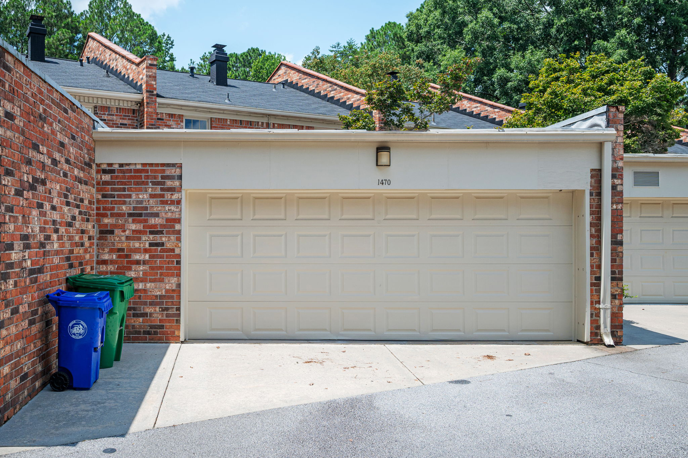  Beautifully Maintained Brick Townhome in Gated Community in Decatur - 物件實景