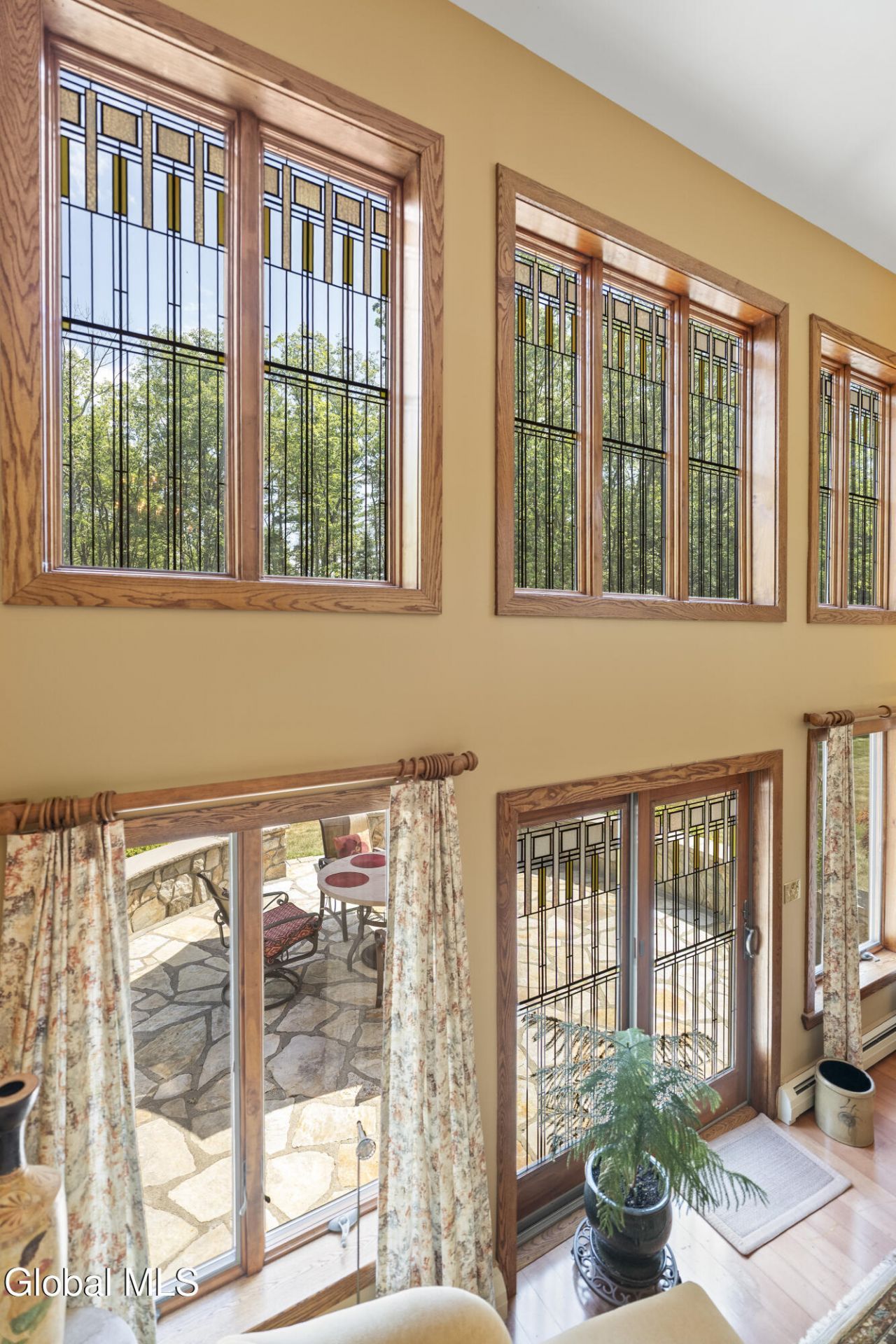 Coeymans Hollow, New York, 12046, United States, 4 Bedrooms Bedrooms, ,3 BathroomsBathrooms,Residential,For Sale,1907699