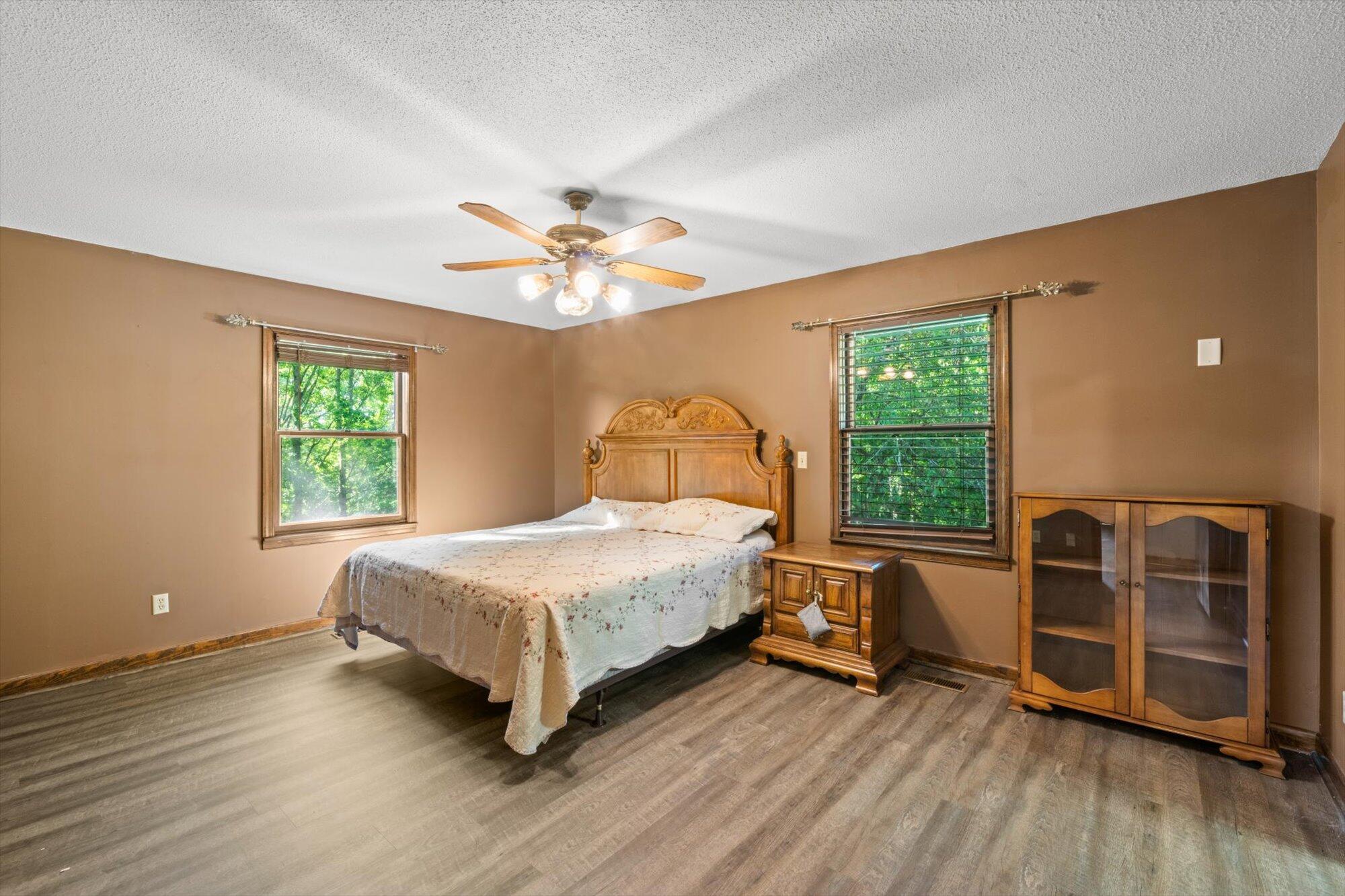 Athens, Tennessee, 37303, United States, 4 Bedrooms Bedrooms, ,3 BathroomsBathrooms,Residential,For Sale,1983022