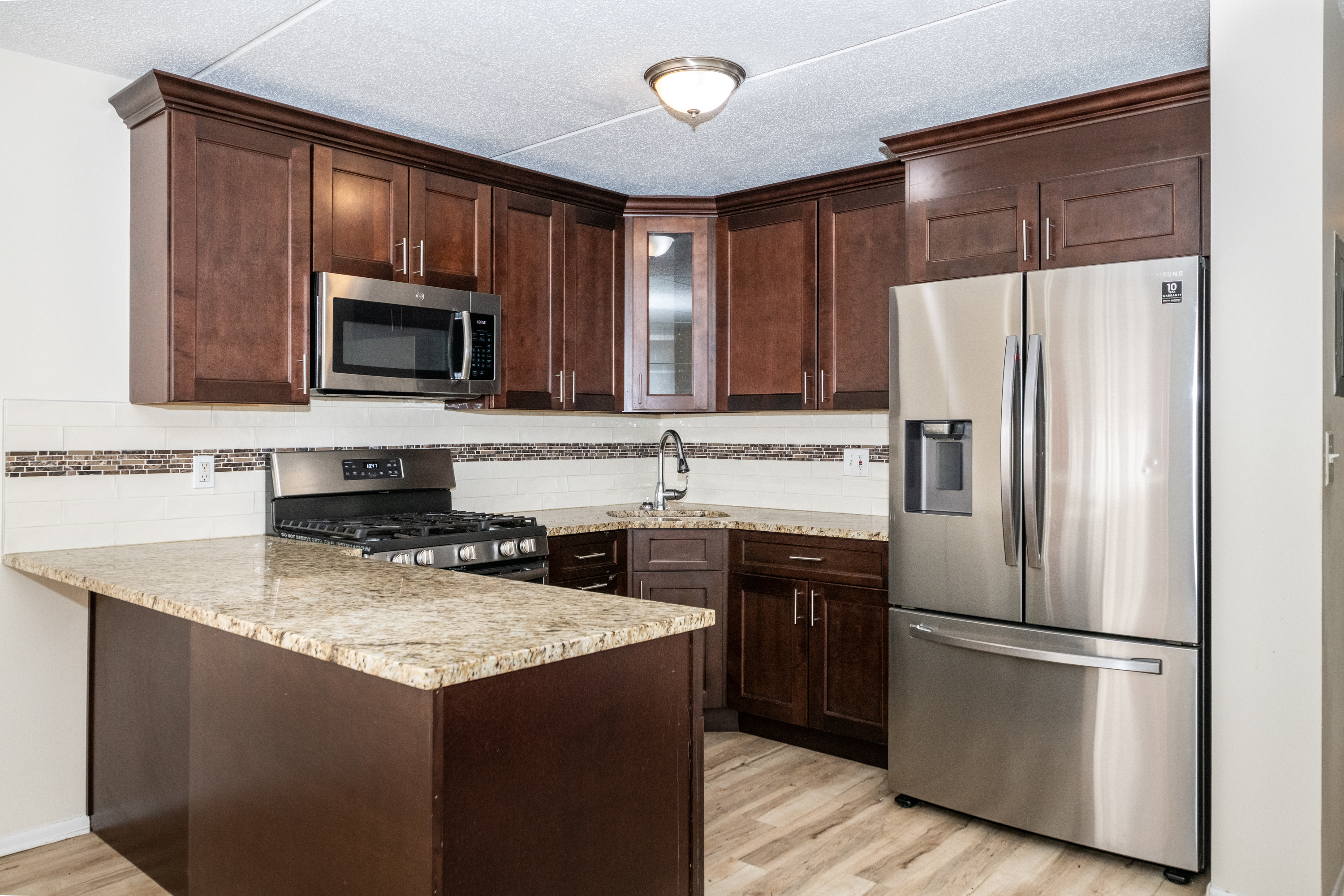 Bronx, New York, 10743, United States, 5 Bedrooms Bedrooms, ,3 BathroomsBathrooms,Residential,For Sale,1823007