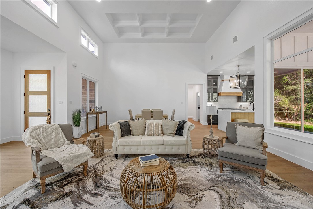 Franklin, Texas, 77856, United States, 4 Bedrooms Bedrooms, ,4 BathroomsBathrooms,Residential,For Sale,1973792