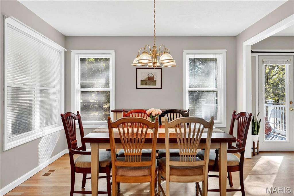 Marthasville, Missouri, 63357, United States, 4 Bedrooms Bedrooms, ,3 BathroomsBathrooms,Residential,For Sale,1973136