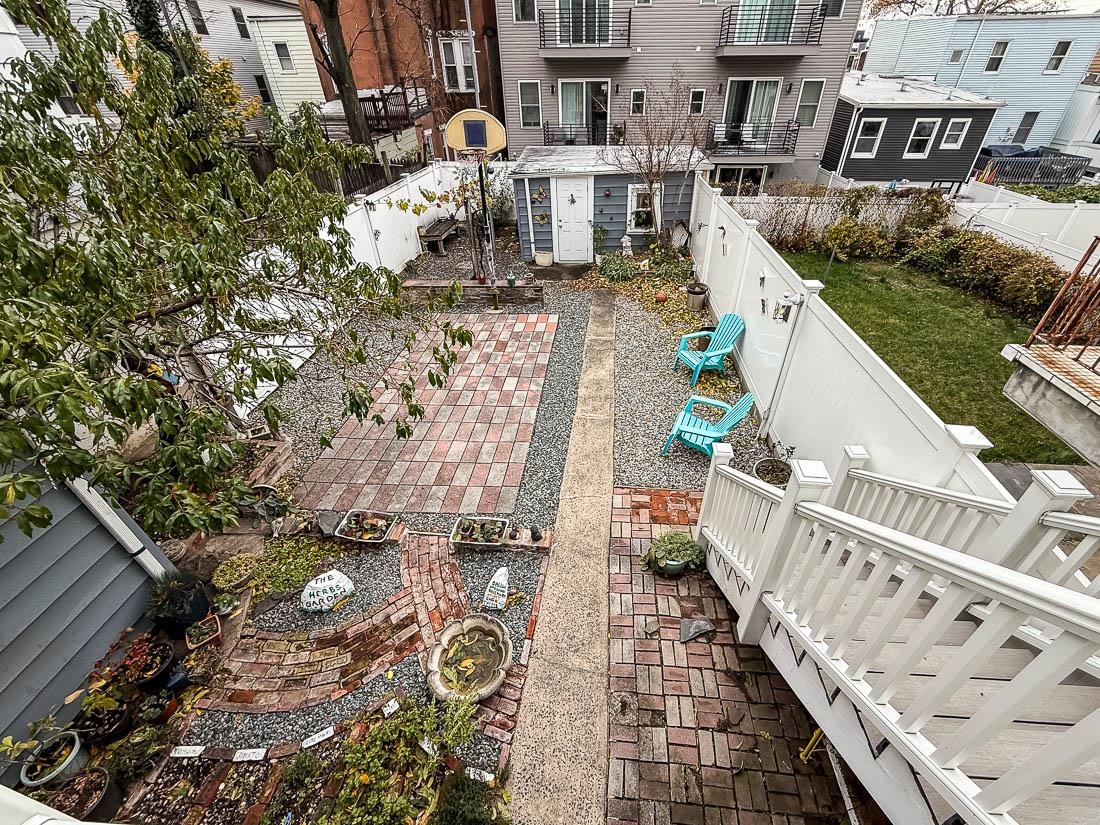 Jersey City, New Jersey, 07307, United States, 4 Bedrooms Bedrooms, ,2 BathroomsBathrooms,Residential,For Sale,1991829