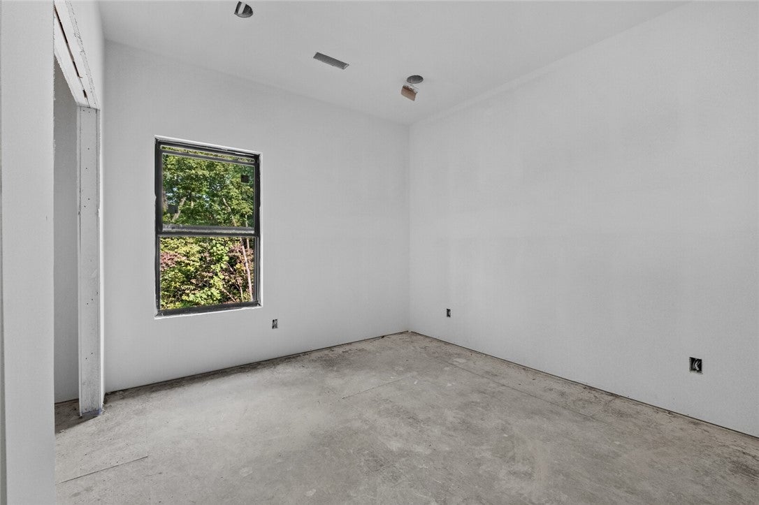 Bella Vista, Arkansas, 72714, United States, 2 Bedrooms Bedrooms, ,2 BathroomsBathrooms,Residential,For Sale,1997374