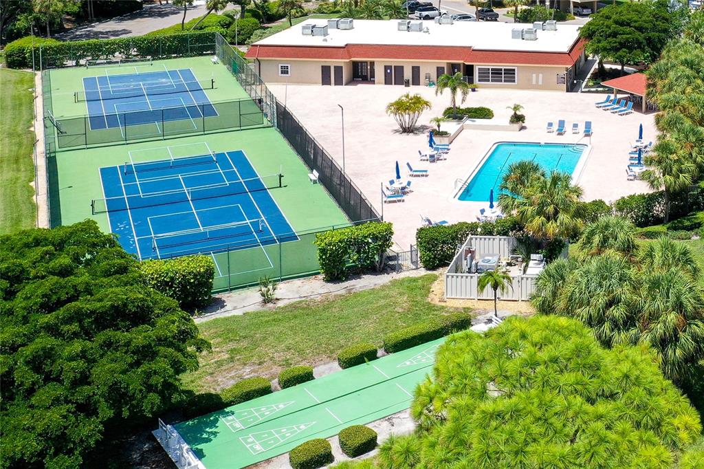 Longboat Key, Florida, 34228, United States, 2 Bedrooms Bedrooms, ,2 BathroomsBathrooms,Residential,For Sale,1987824