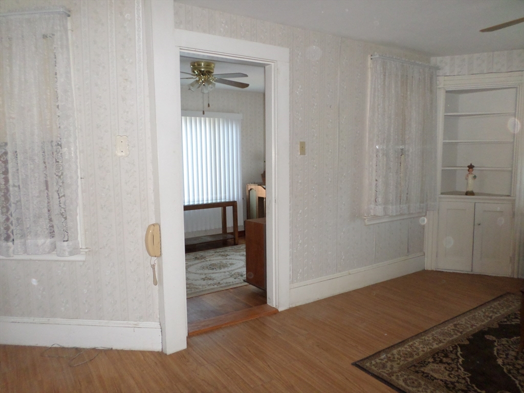 Saugus, Massachusetts, 01906, United States, 3 Bedrooms Bedrooms, ,2 BathroomsBathrooms,Residential,For Sale,1983401