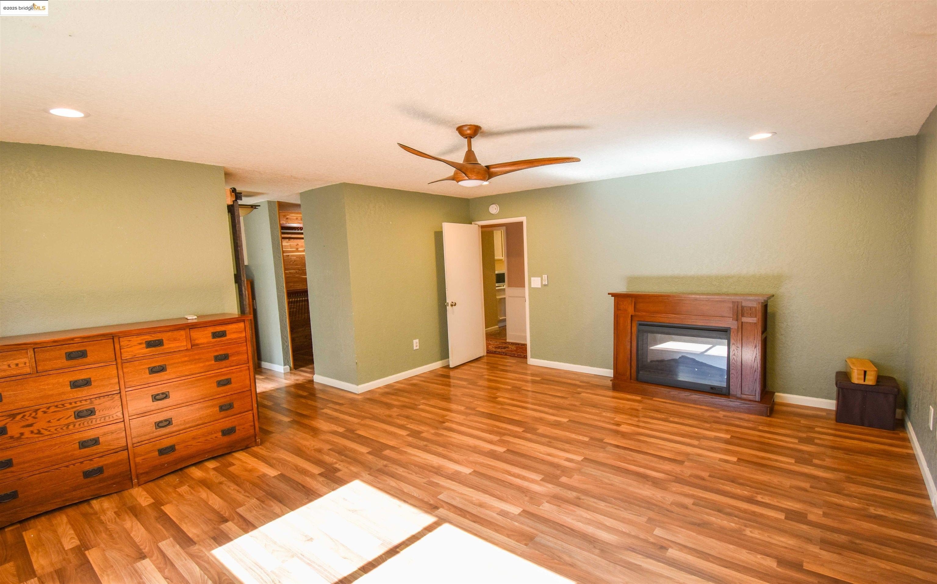 Sonora, California, 95370, United States, 4 Bedrooms Bedrooms, ,2 BathroomsBathrooms,Residential,For Sale,1934174