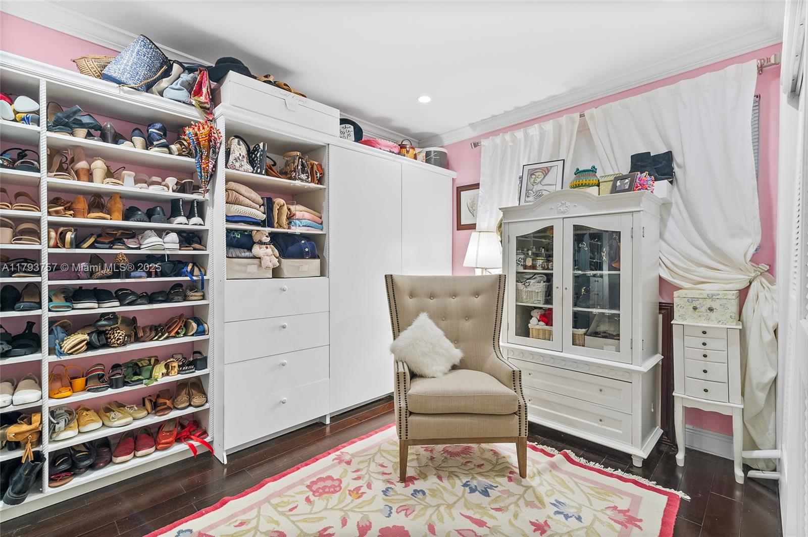Pinecrest, Florida, 33156, United States, 4 Bedrooms Bedrooms, ,2 BathroomsBathrooms,Residential,For Sale,1794651