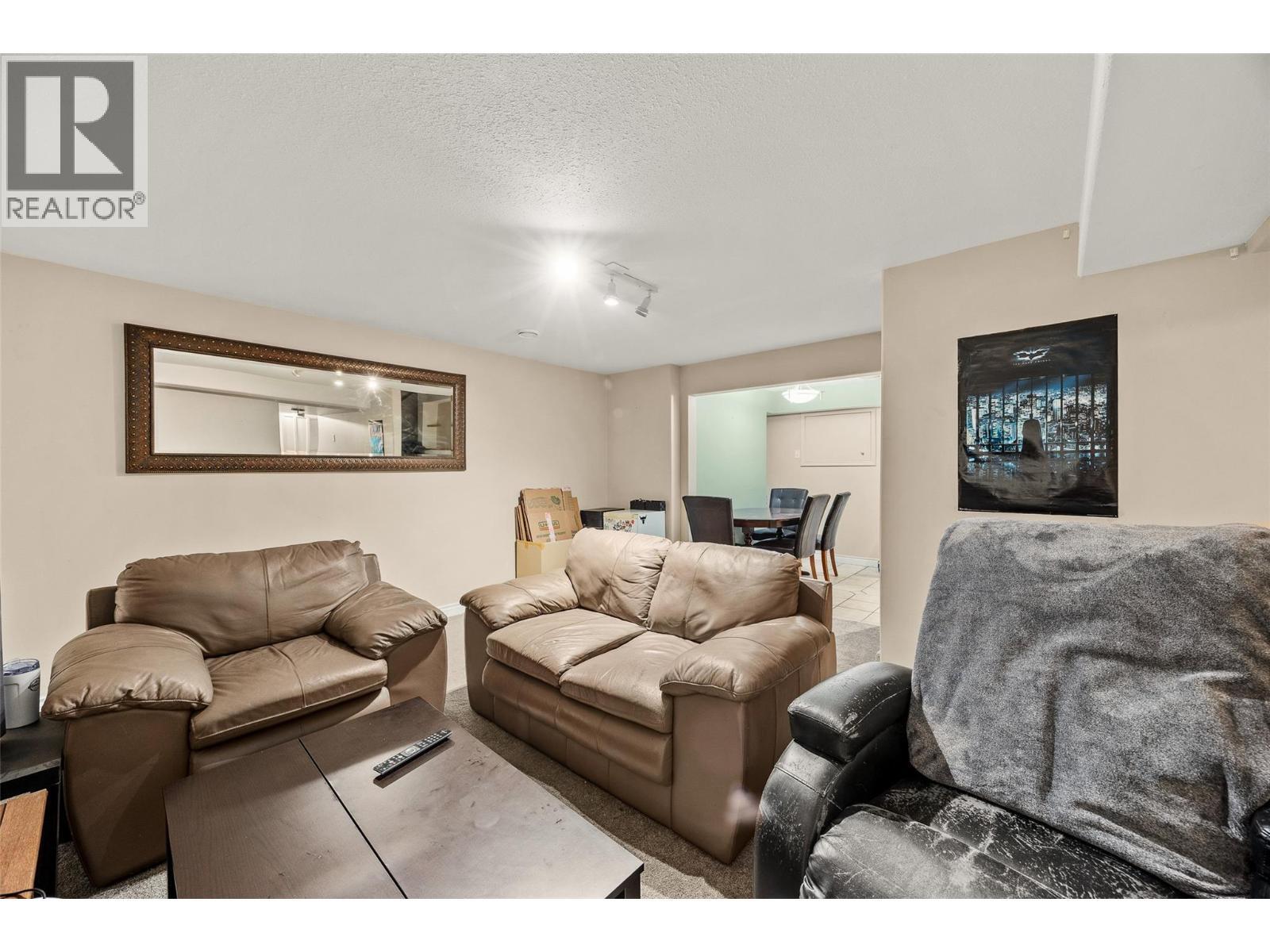 KELOWNA, British Columbia, V1V 1S9, CA, 4 Bedrooms Bedrooms, ,3 BathroomsBathrooms,Residential,For Sale,1895438