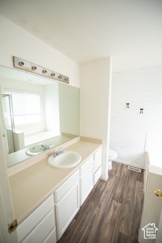 Provo, Utah, 84601, United States, 5 Bedrooms Bedrooms, ,3 BathroomsBathrooms,Residential,For Sale,1975017