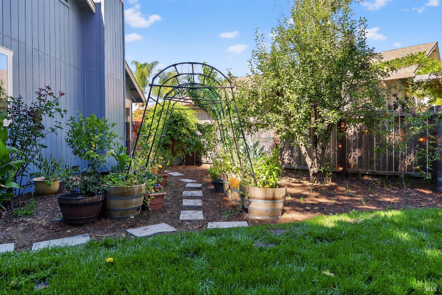 Santa Rosa, California, 95401, United States, 3 Bedrooms Bedrooms, ,2 BathroomsBathrooms,Residential,For Sale,1924972