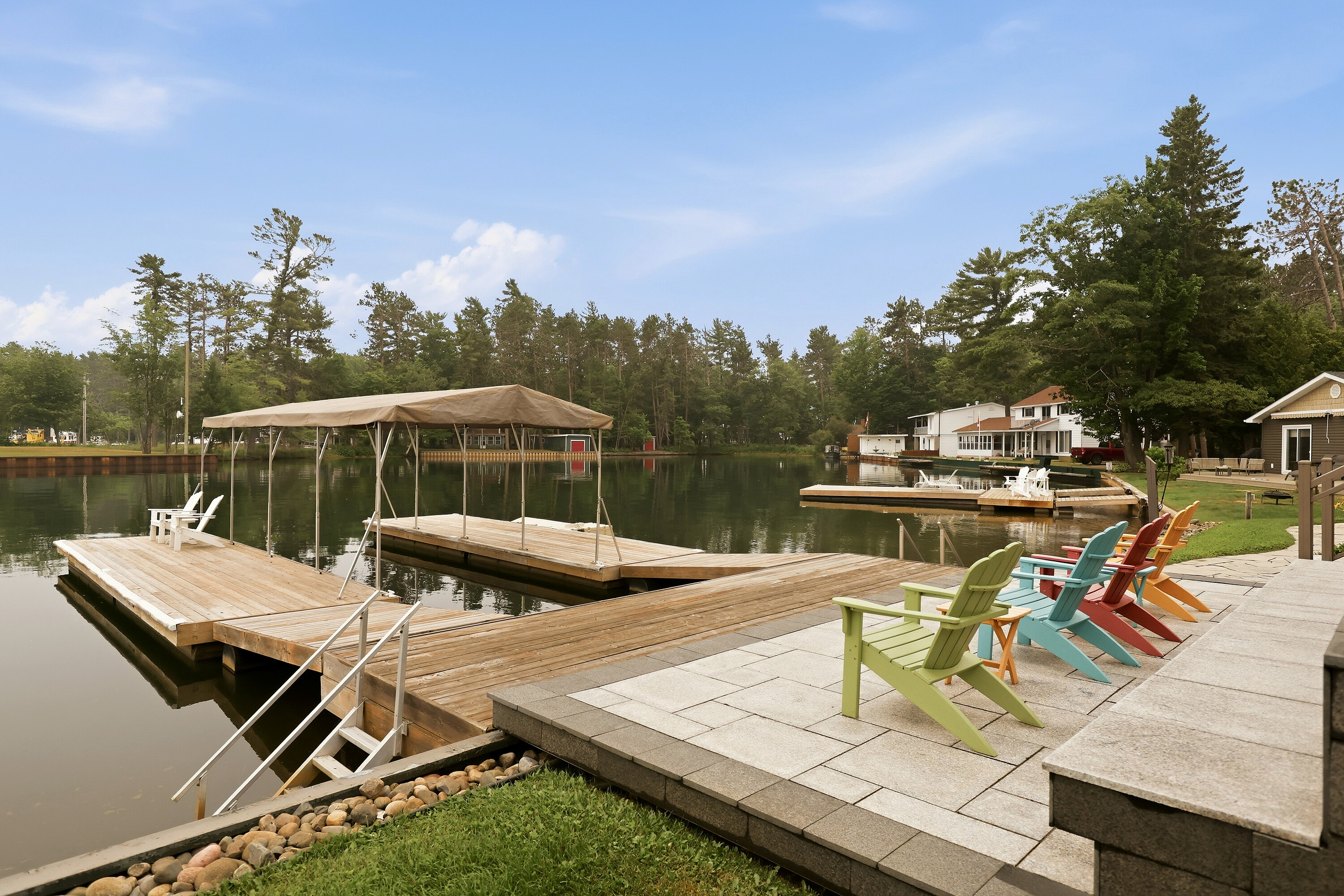  Exceptional Waterfront Home - 物件實景