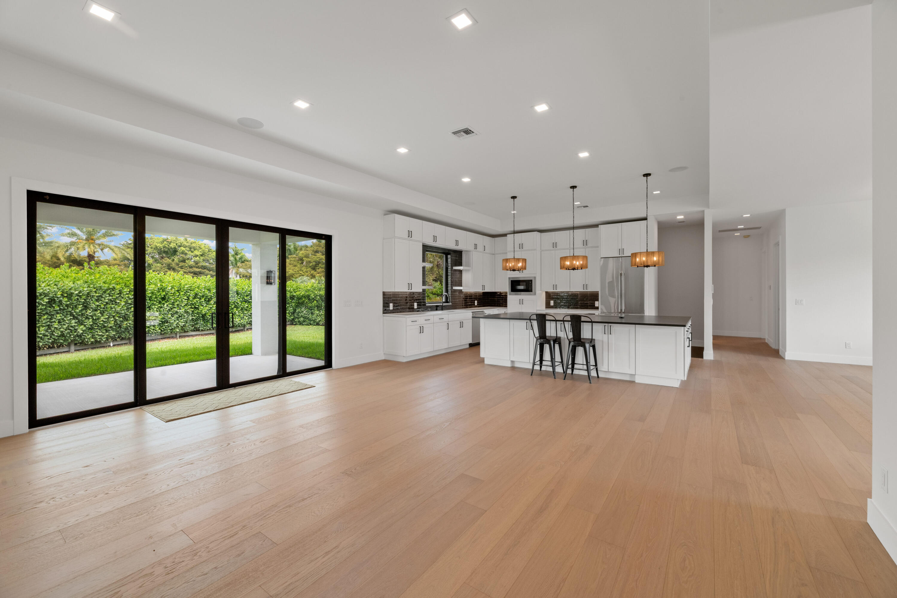  3585 Aiken Court - 物件實景
