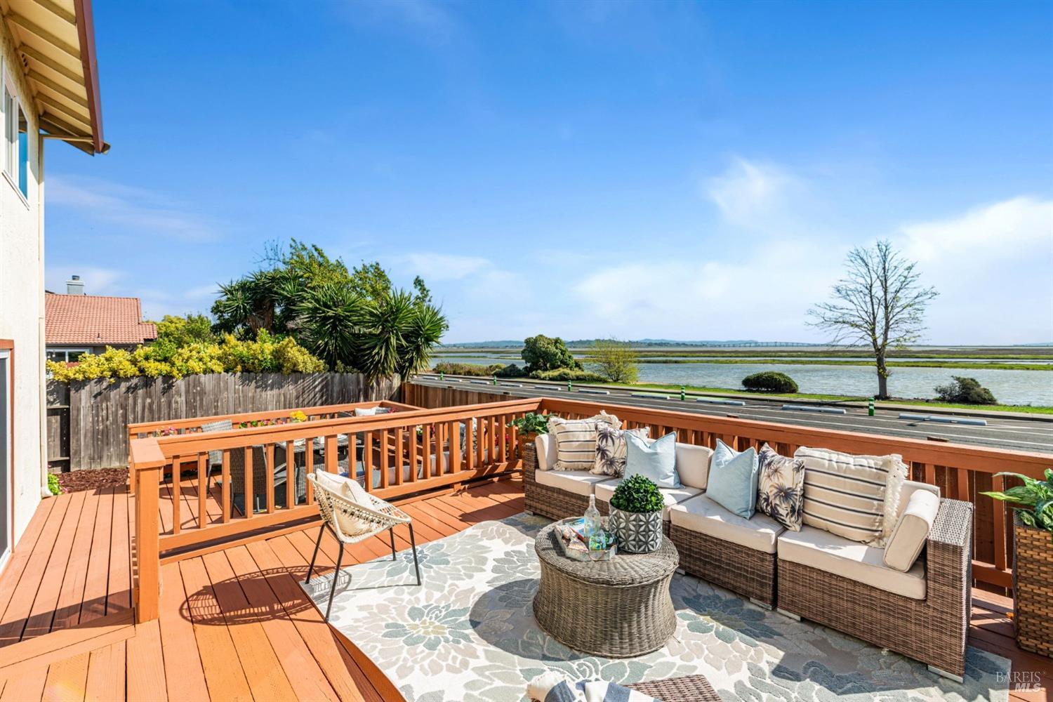 Vallejo, California, 94589, United States, 4 Bedrooms Bedrooms, ,3 BathroomsBathrooms,Residential,For Sale,1934272