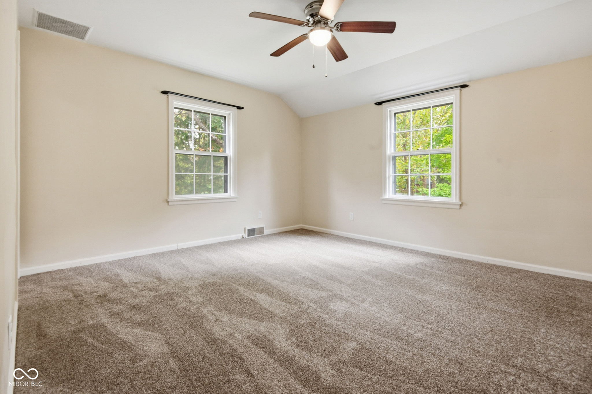 Columbus, Indiana, 47201, United States, 4 Bedrooms Bedrooms, ,3 BathroomsBathrooms,Residential,For Sale,1979631