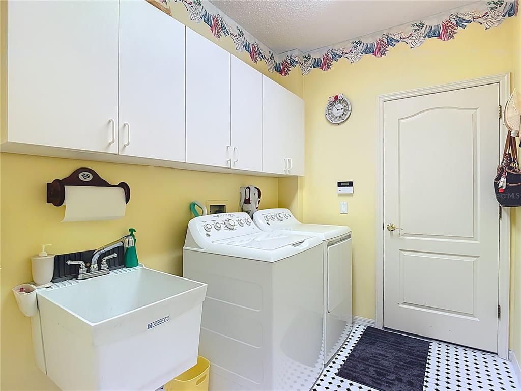 Lutz, Florida, 33549, United States, 4 Bedrooms Bedrooms, ,3 BathroomsBathrooms,Residential,For Sale,1906710