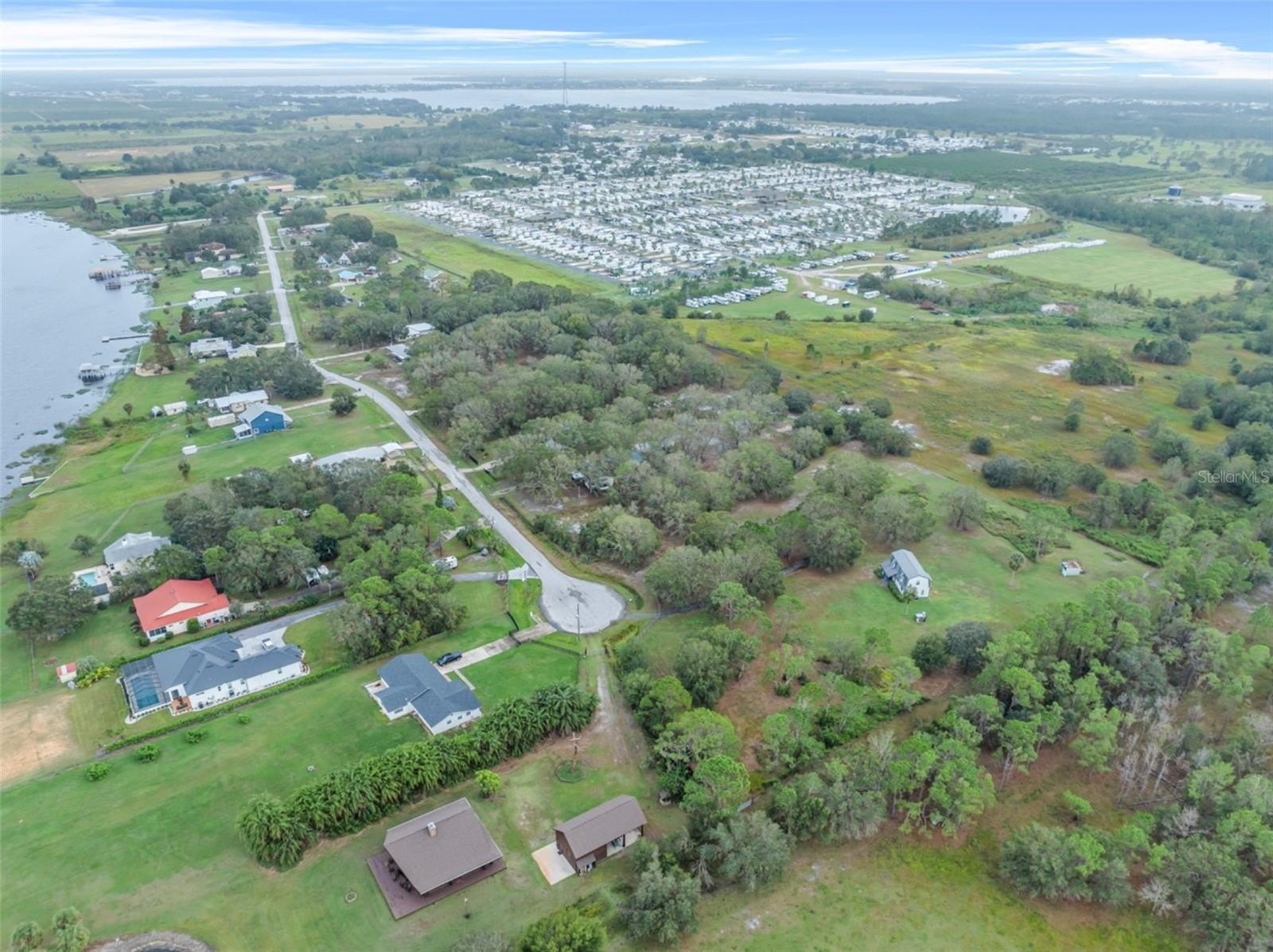 FROSTPROOF, Florida, 33843, United States, 4 Bedrooms Bedrooms, ,3 BathroomsBathrooms,Residential,For Sale,1864112