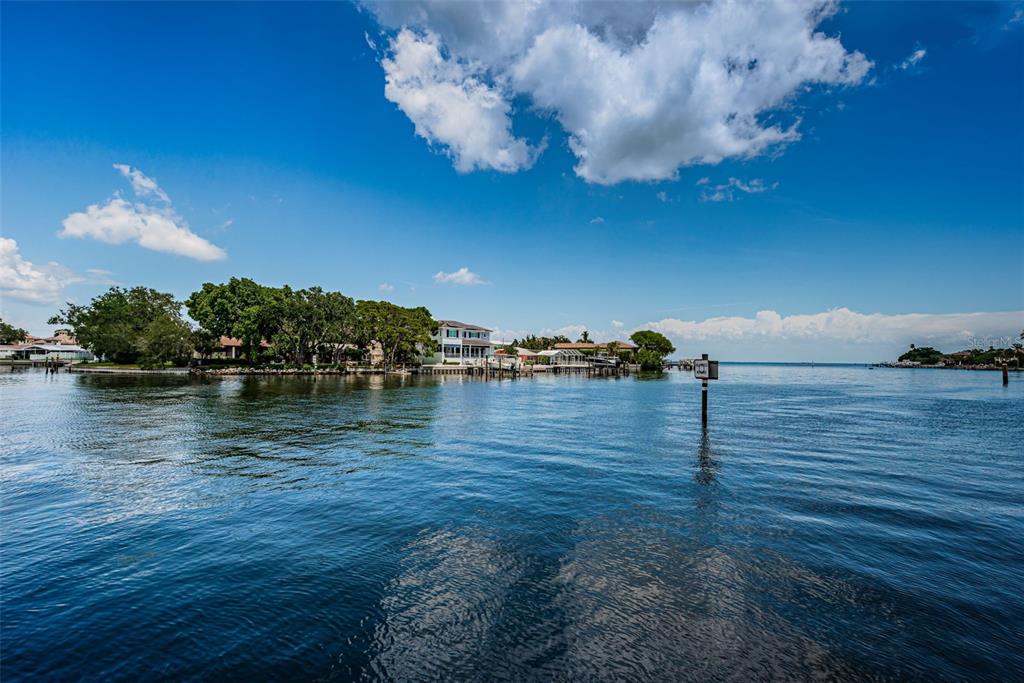 St Petersburg, Florida, 33704, United States, 2 Bedrooms Bedrooms, ,2 BathroomsBathrooms,Residential,For Sale,1989115