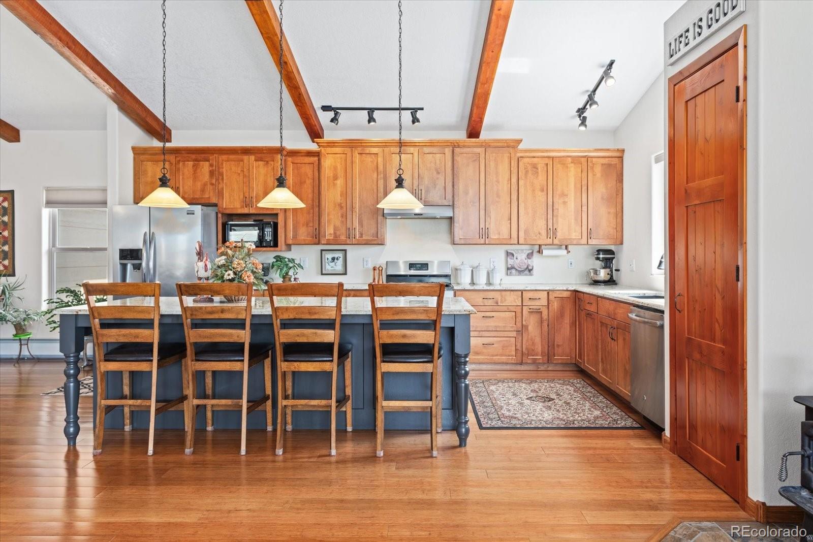 Howard, Colorado, 81233, United States, 4 Bedrooms Bedrooms, ,1 BathroomBathrooms,Residential,For Sale,1921674