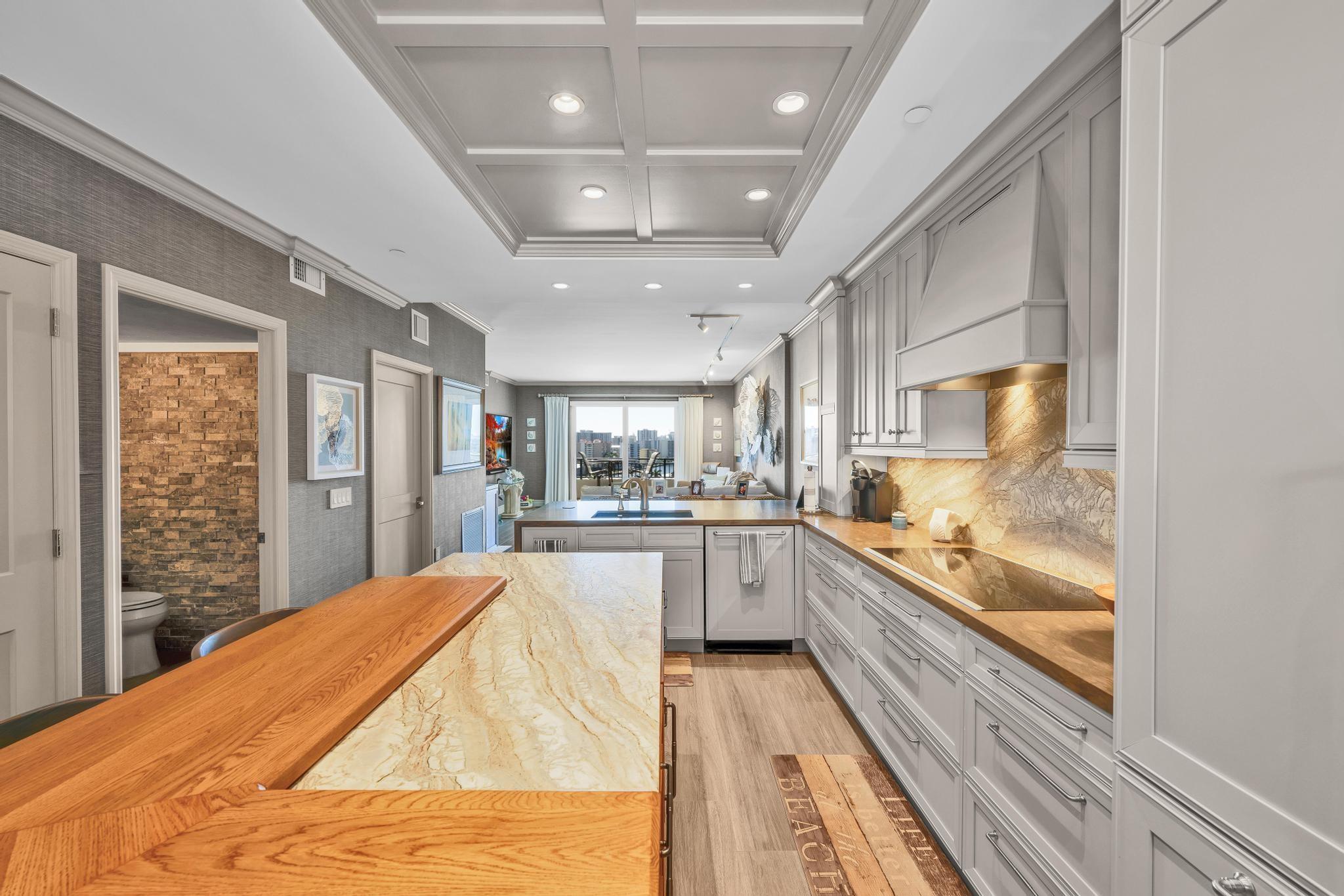 Pompano Beach, Florida, 33062, United States, 2 Bedrooms Bedrooms, ,3 BathroomsBathrooms,Residential,For Sale,1978279