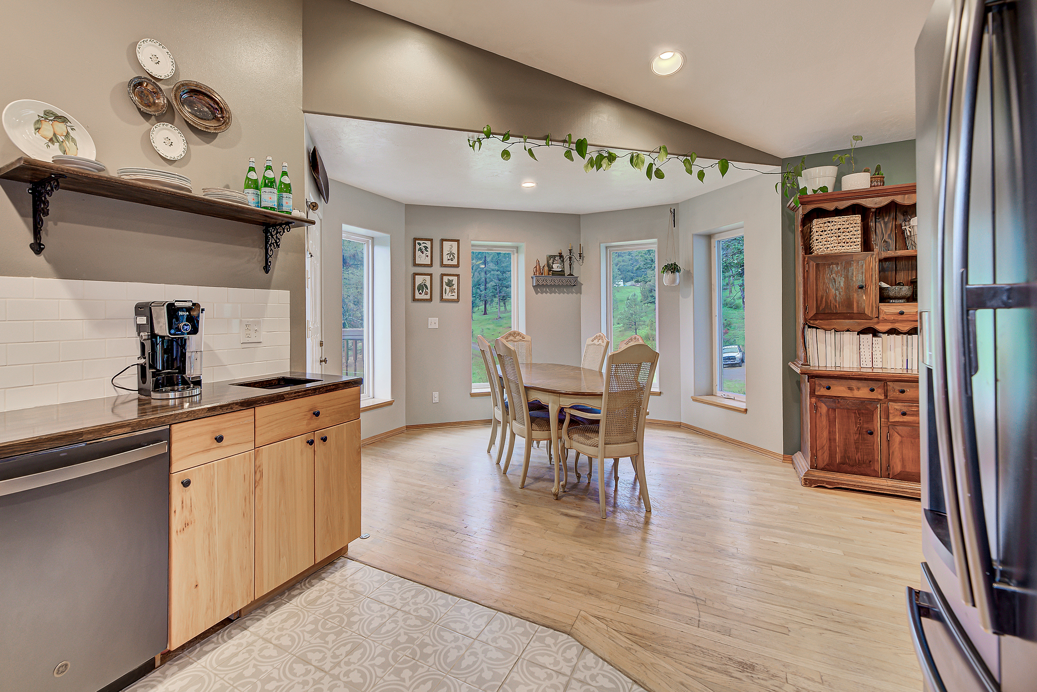 Helmville, Montana, 59743, United States, 3 Bedrooms Bedrooms, ,4 BathroomsBathrooms,Residential,For Sale,1975948