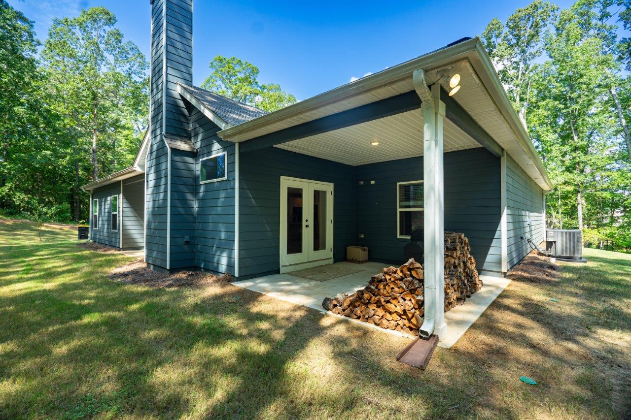 Moreland, Georgia, 30259, United States, 4 Bedrooms Bedrooms, ,3 BathroomsBathrooms,Residential,For Sale,1951198
