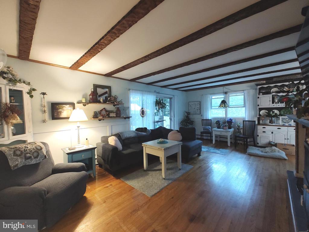 Bayville, New Jersey, 08721, United States, 4 Bedrooms Bedrooms, ,2 BathroomsBathrooms,Residential,For Sale,1837204