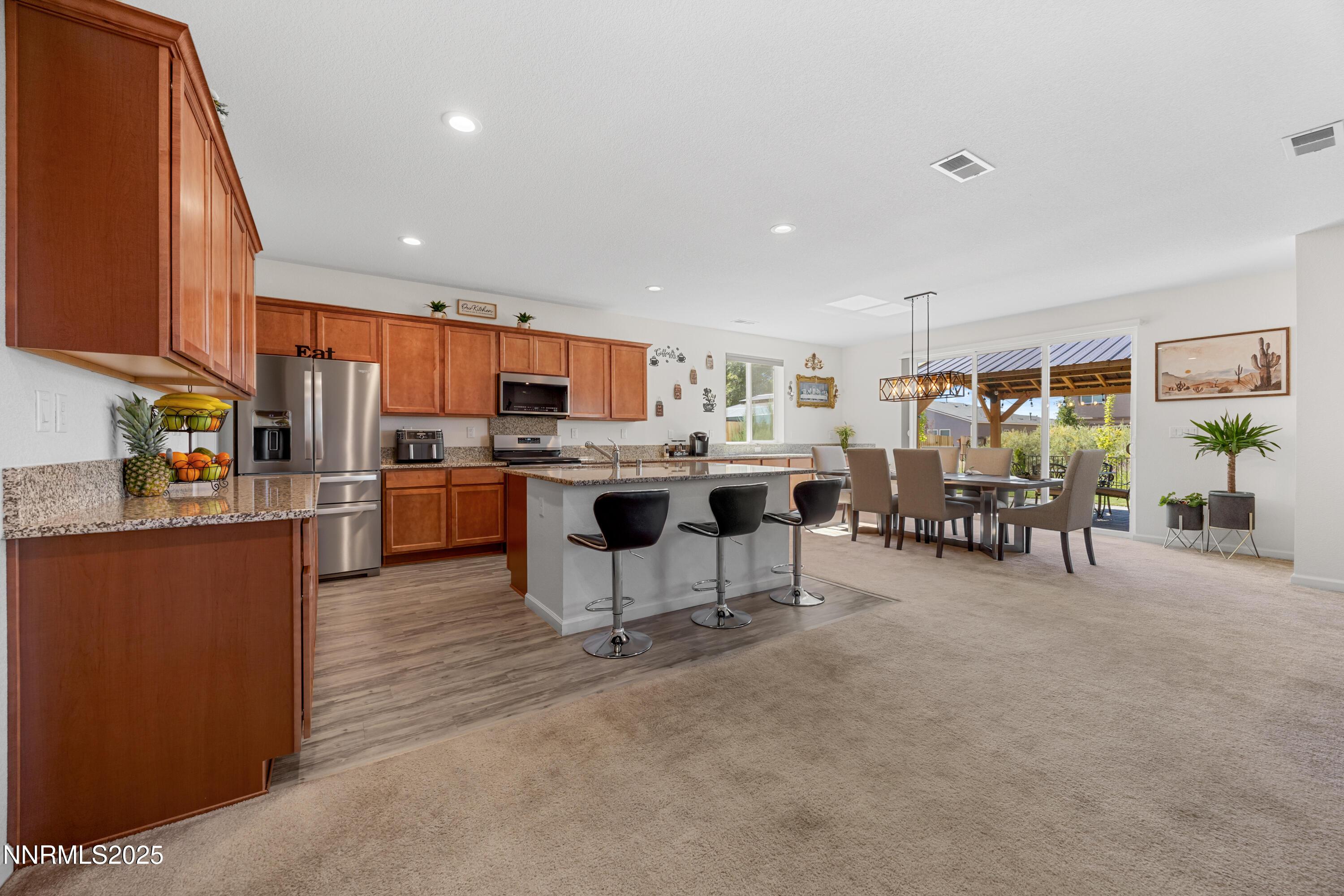 Sparks, Nevada, 89436, United States, 5 Bedrooms Bedrooms, ,4 BathroomsBathrooms,Residential,For Sale,1908549