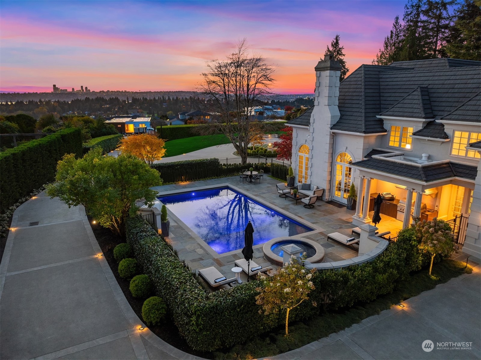 Clyde Hill, Washington, 98004, United States, 5 Bedrooms Bedrooms, ,4 BathroomsBathrooms,Residential,For Sale,1684635