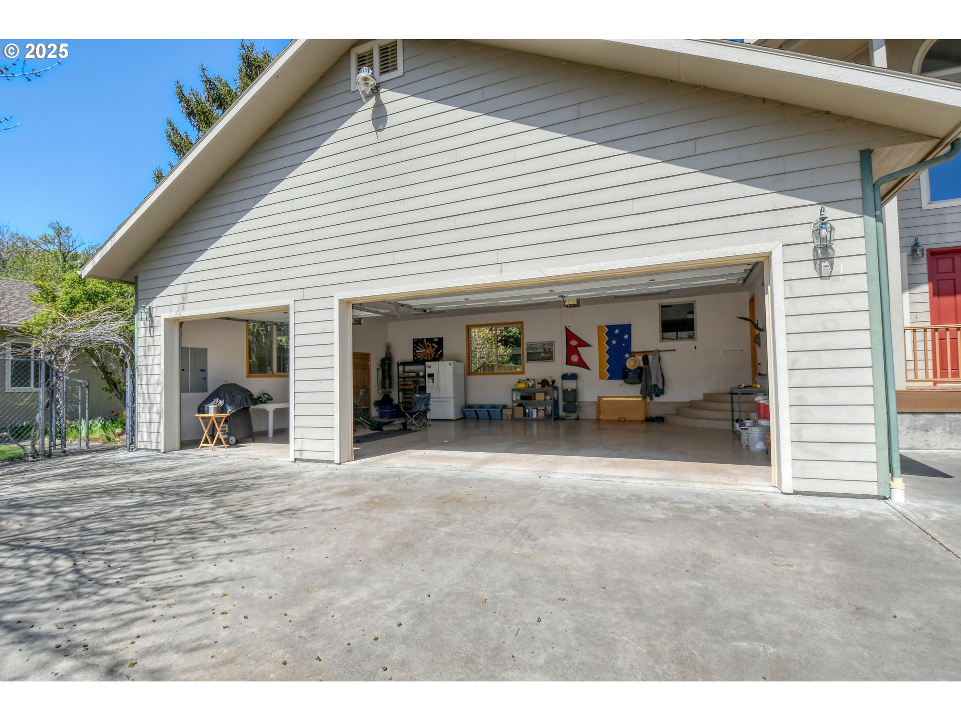 Adams, Oregon, 97810, United States, 4 Bedrooms Bedrooms, ,3 BathroomsBathrooms,Residential,For Sale,1793219