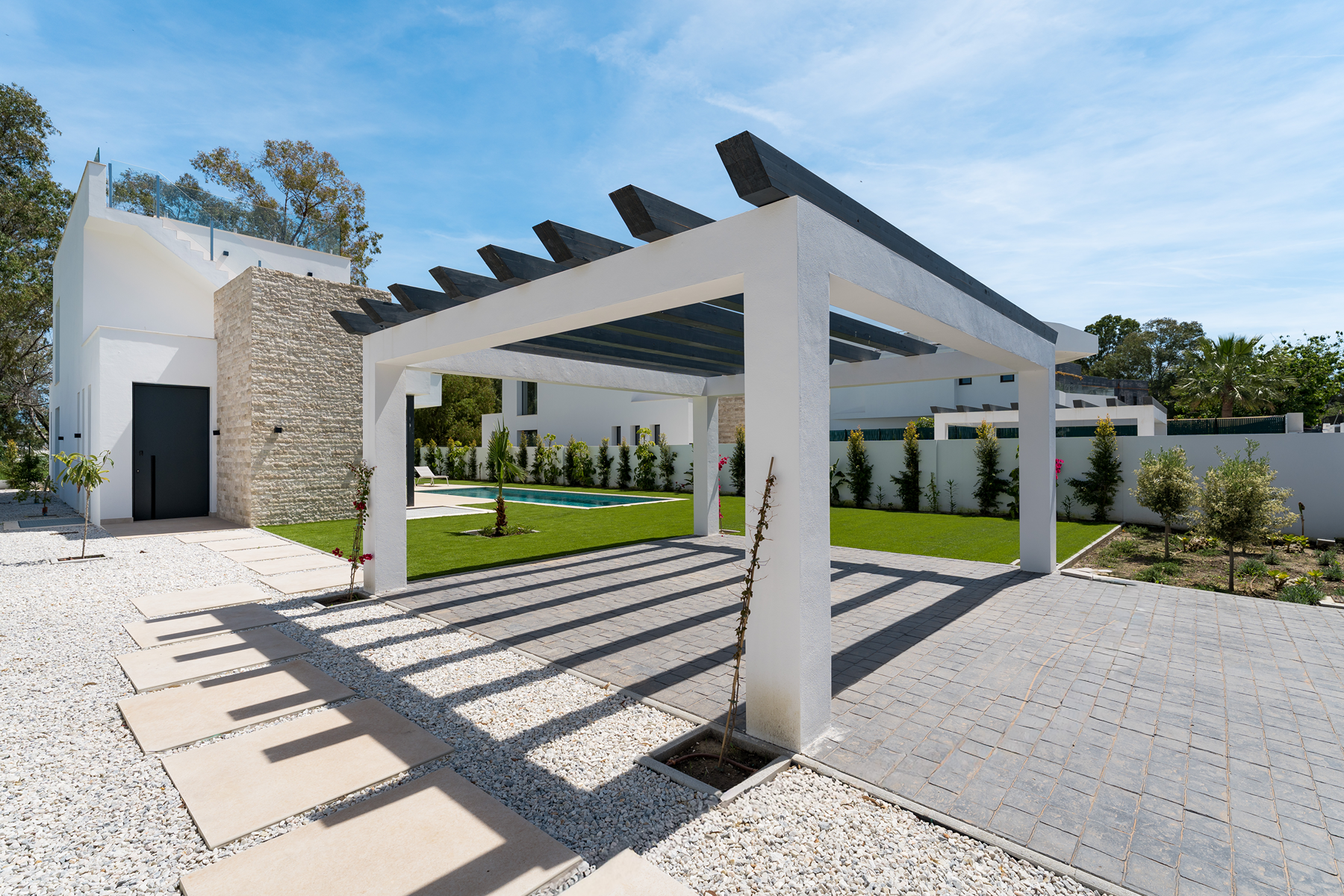  Contemporary Villa with Pool & Solarium in Estepona East - 物件實景
