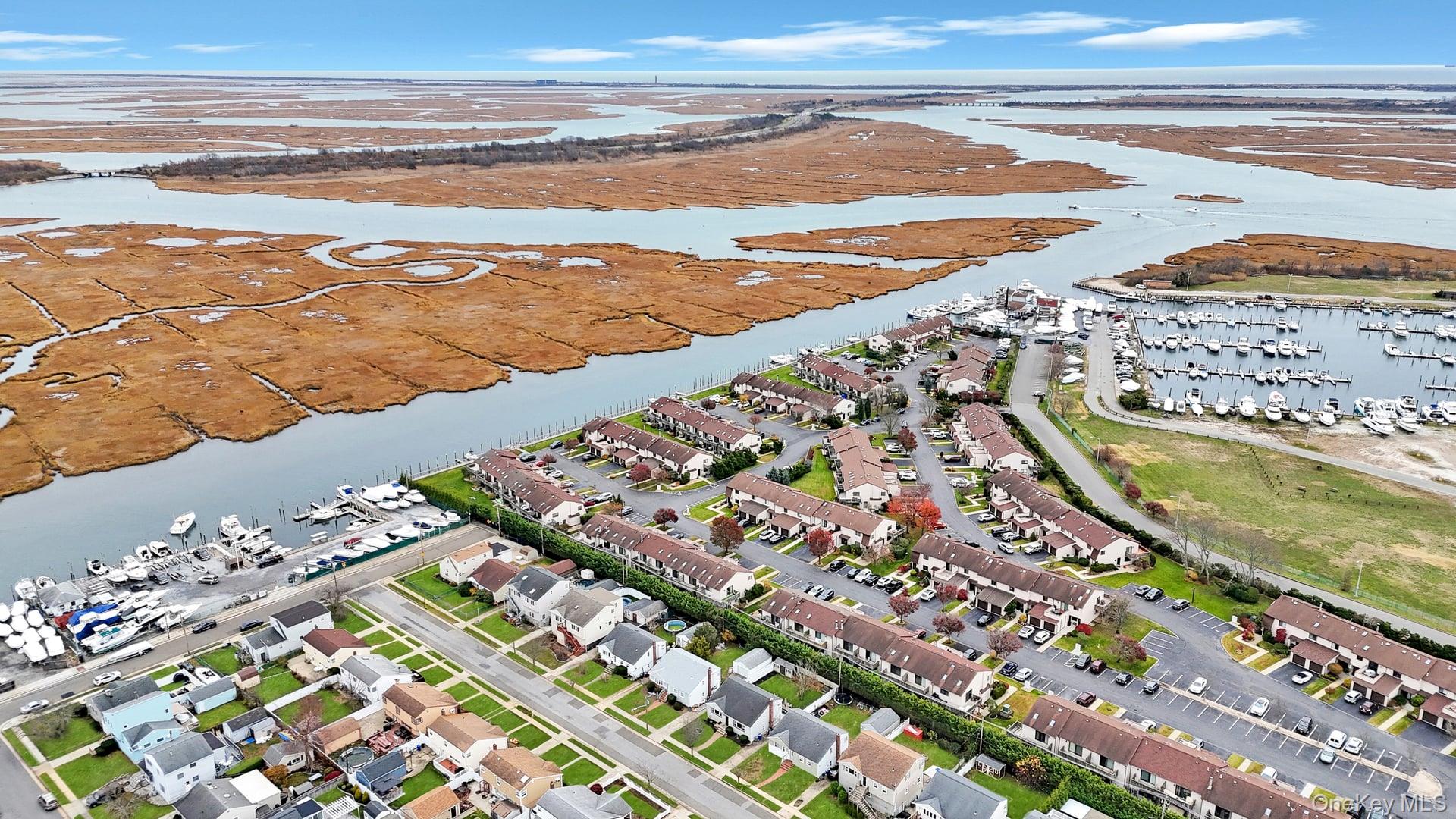 Freeport, New York, 11520, United States, 3 Bedrooms Bedrooms, ,2 BathroomsBathrooms,Residential,For Sale,1998348