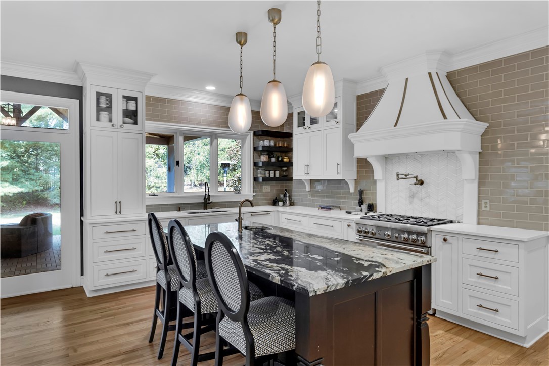 Hampton, Pennsylvania, 15044, United States, 4 Bedrooms Bedrooms, ,6 BathroomsBathrooms,Residential,For Sale,1947069