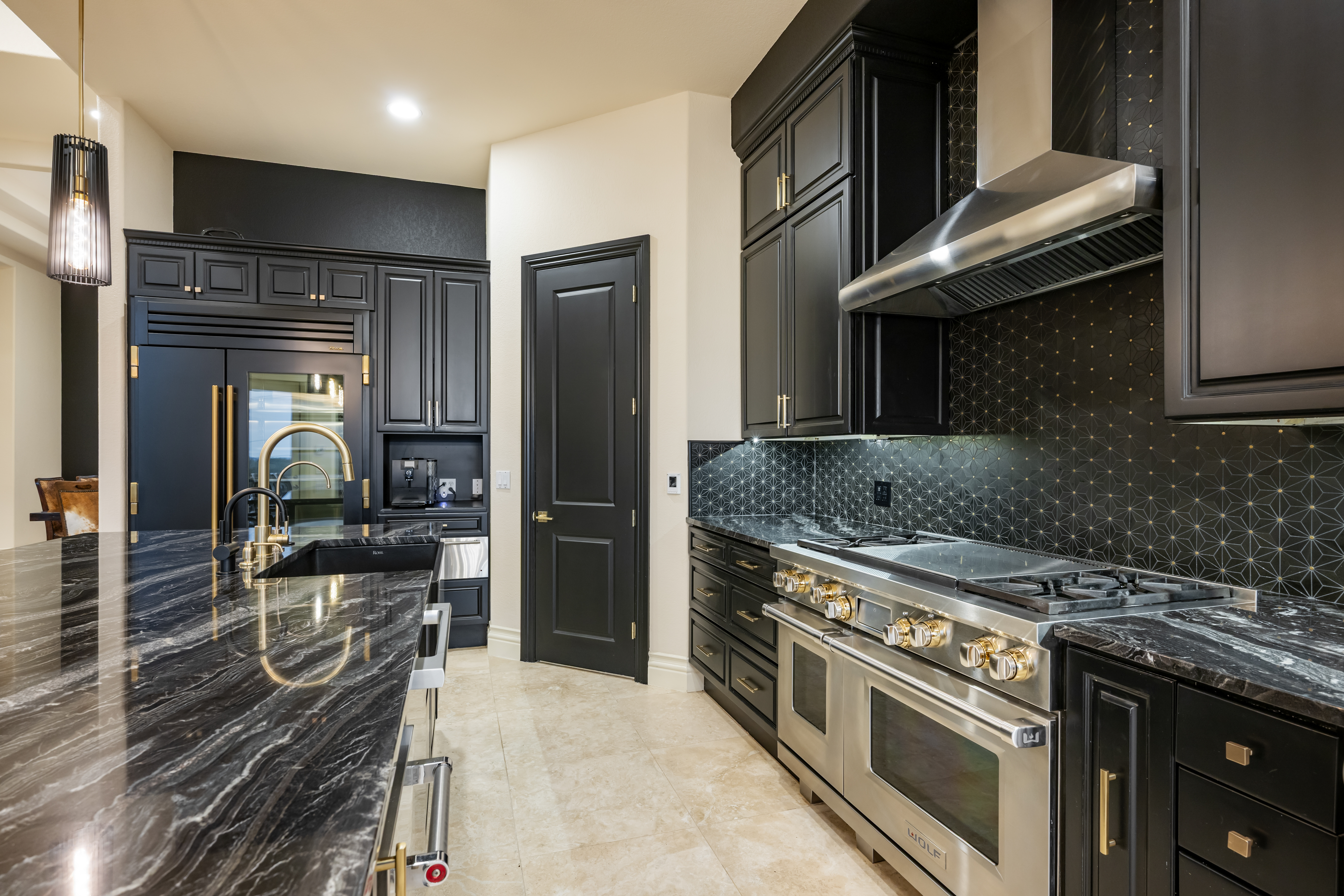  Elevated Dominion Living in Vineyard Estates - 物件實景