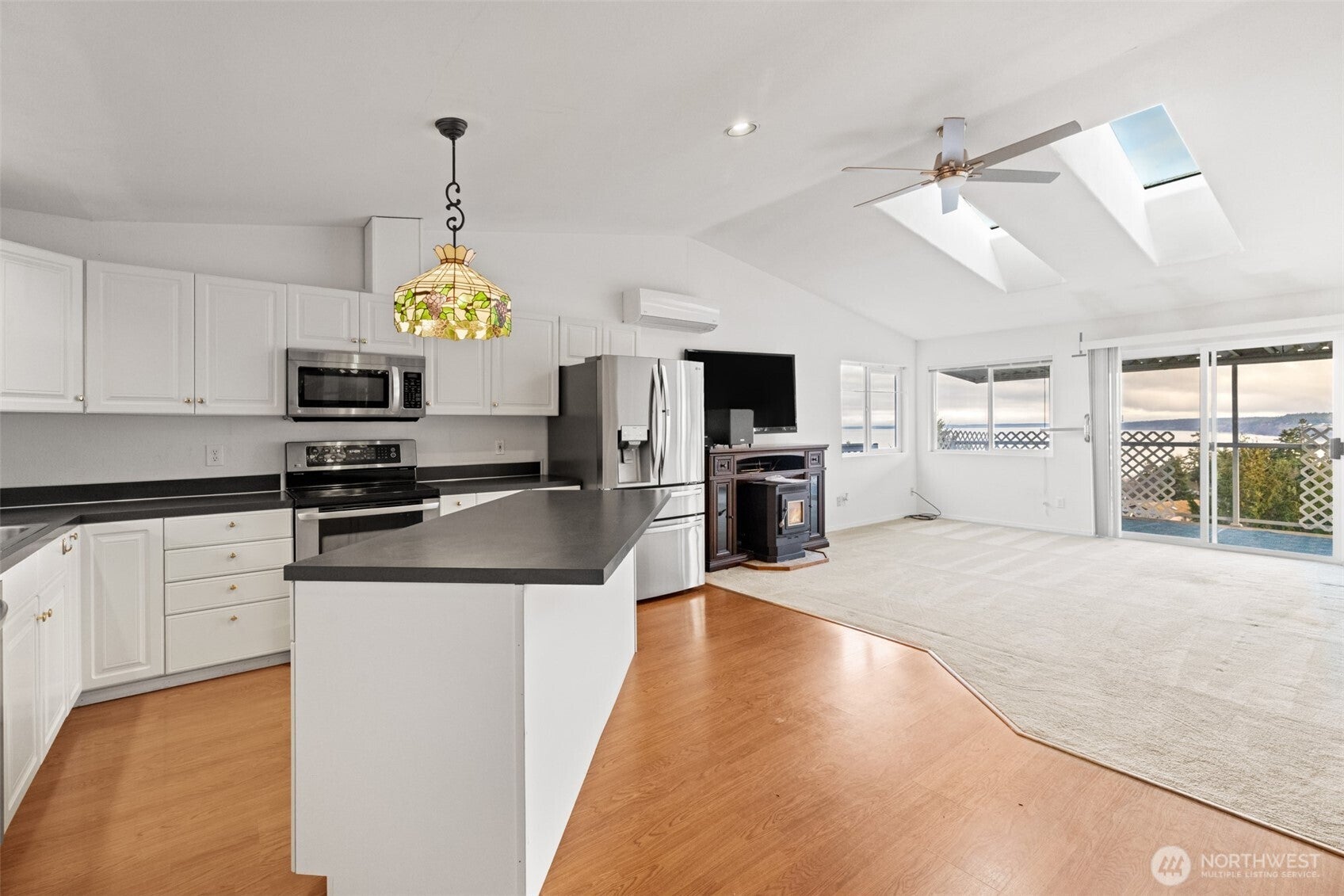 Sequim, Washington, 98382, United States, 3 Bedrooms Bedrooms, ,2 BathroomsBathrooms,Residential,For Sale,2010720