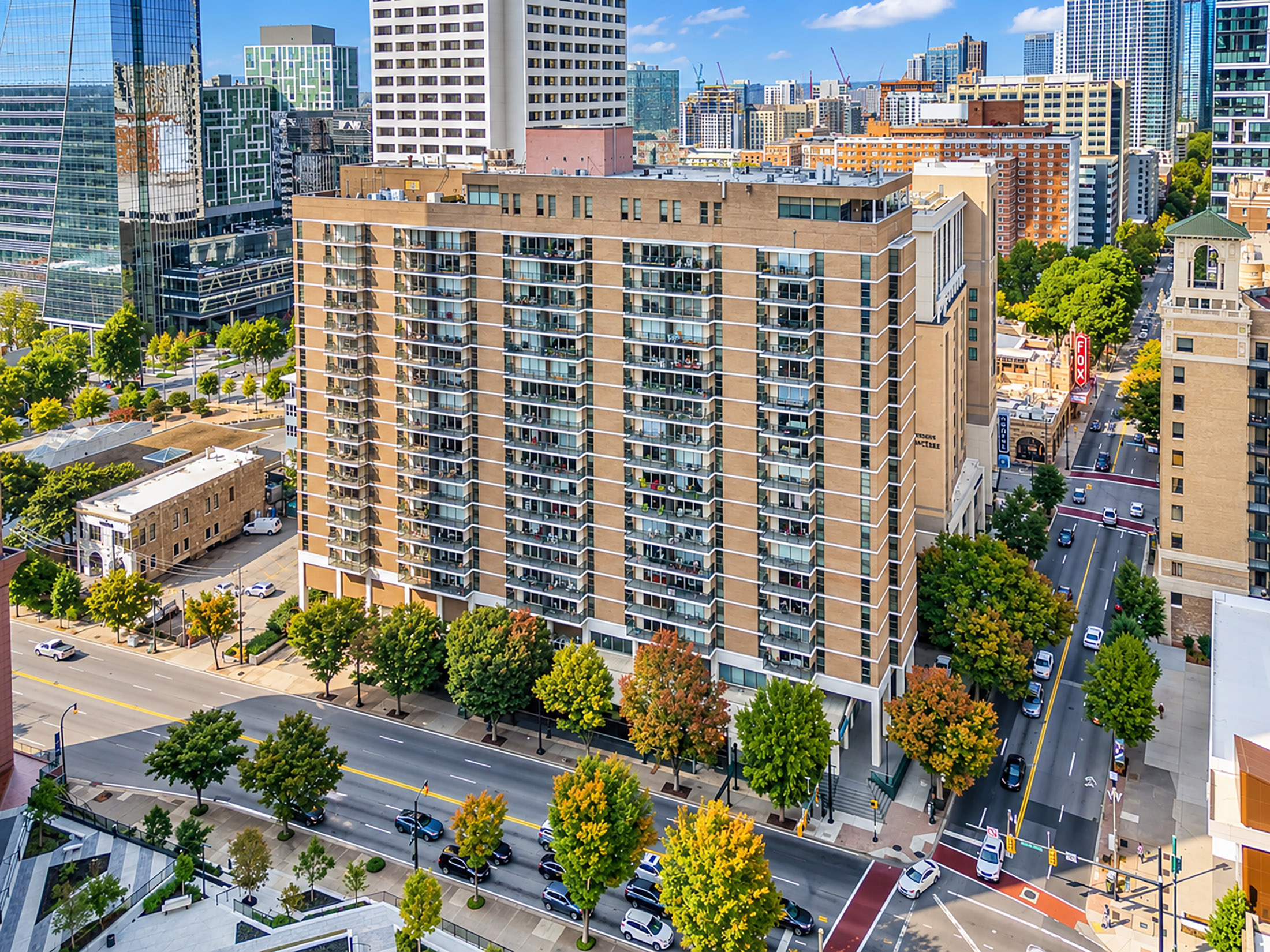  Top Floor Living, Sweeping City Views and Midtown at Your Doorstep - 物件實景