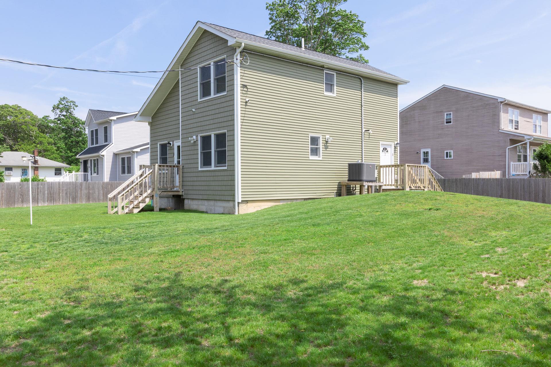 Shirley, New York, 11967, United States, 3 Bedrooms Bedrooms, ,2 BathroomsBathrooms,Residential,For Sale,1761697