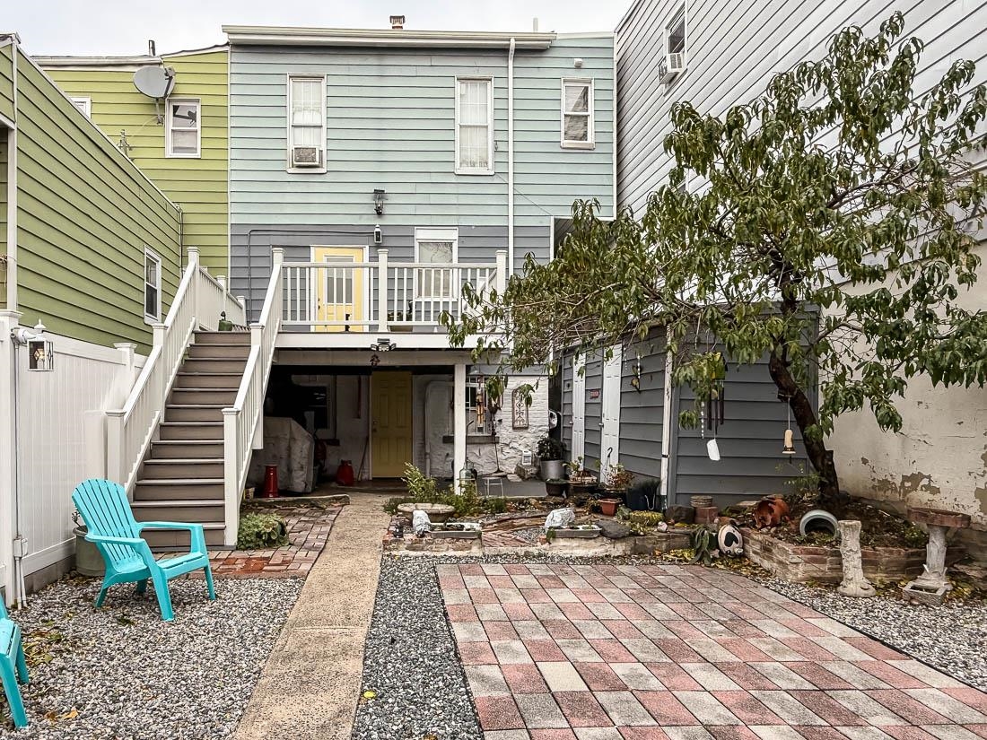 Jersey City, New Jersey, 07307, United States, 4 Bedrooms Bedrooms, ,2 BathroomsBathrooms,Residential,For Sale,1991829