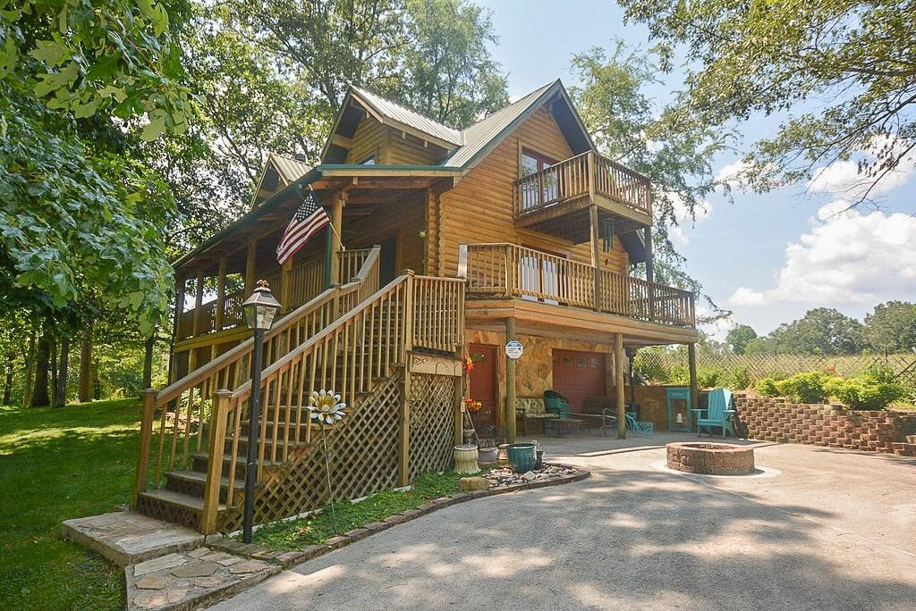 Sevierville, Tennessee, 37876, United States, 2 Bedrooms Bedrooms, ,2 BathroomsBathrooms,Residential,For Sale,1976513