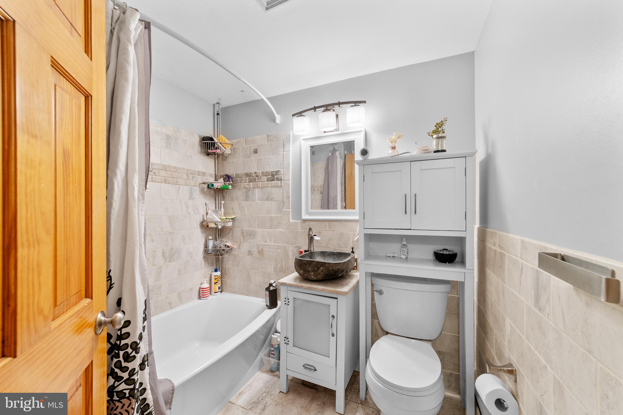 DEVON, Pennsylvania, 19333, United States, 3 Bedrooms Bedrooms, ,3 BathroomsBathrooms,Residential,For Sale,1928574
