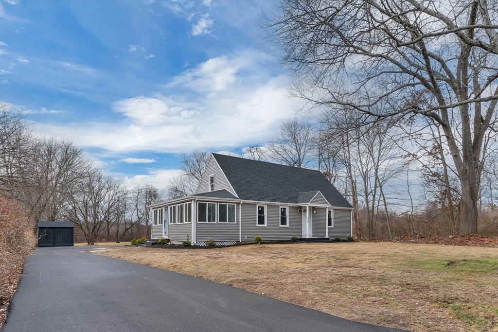 North Attleboro, Massachusetts, 02760, United States, 4 Bedrooms Bedrooms, ,1 BathroomBathrooms,Residential,For Sale,2011749