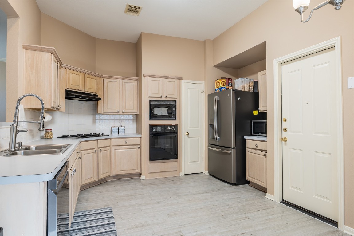 Austin, Texas, 78749, United States, 3 Bedrooms Bedrooms, ,2 BathroomsBathrooms,Residential,For Sale,1759172