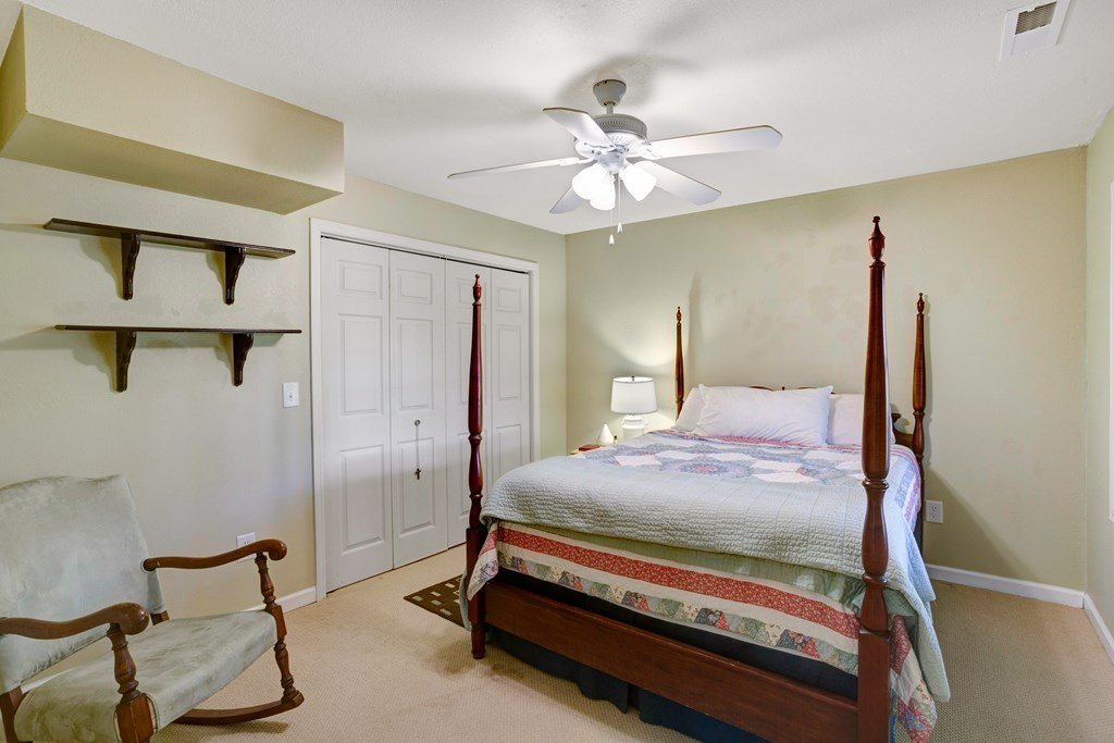 Hayesville, North Carolina, 28904, United States, 5 Bedrooms Bedrooms, ,4 BathroomsBathrooms,Residential,For Sale,1936874