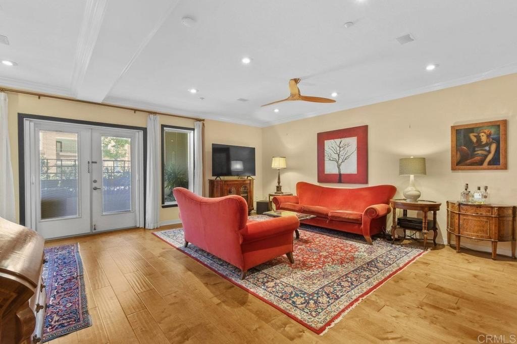 San Diego, California, 92101, United States, 2 Bedrooms Bedrooms, ,3 BathroomsBathrooms,Residential,For Sale,1856536