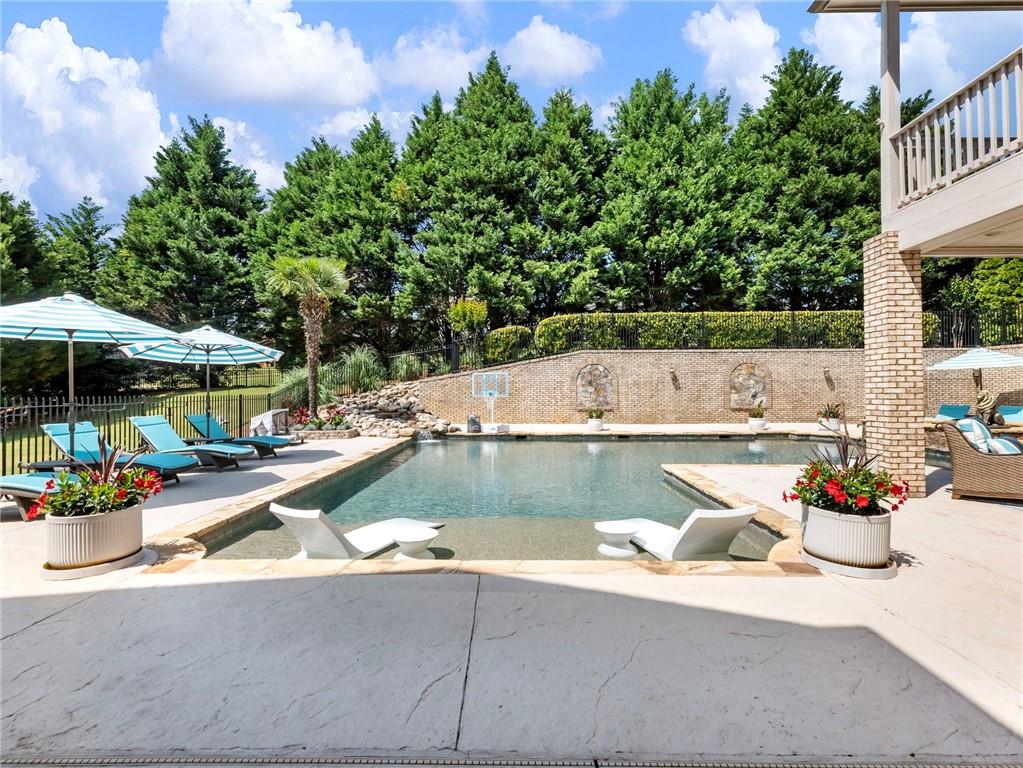 Braselton, Georgia, 30517, United States, 6 Bedrooms Bedrooms, ,7 BathroomsBathrooms,Residential,For Sale,1795599