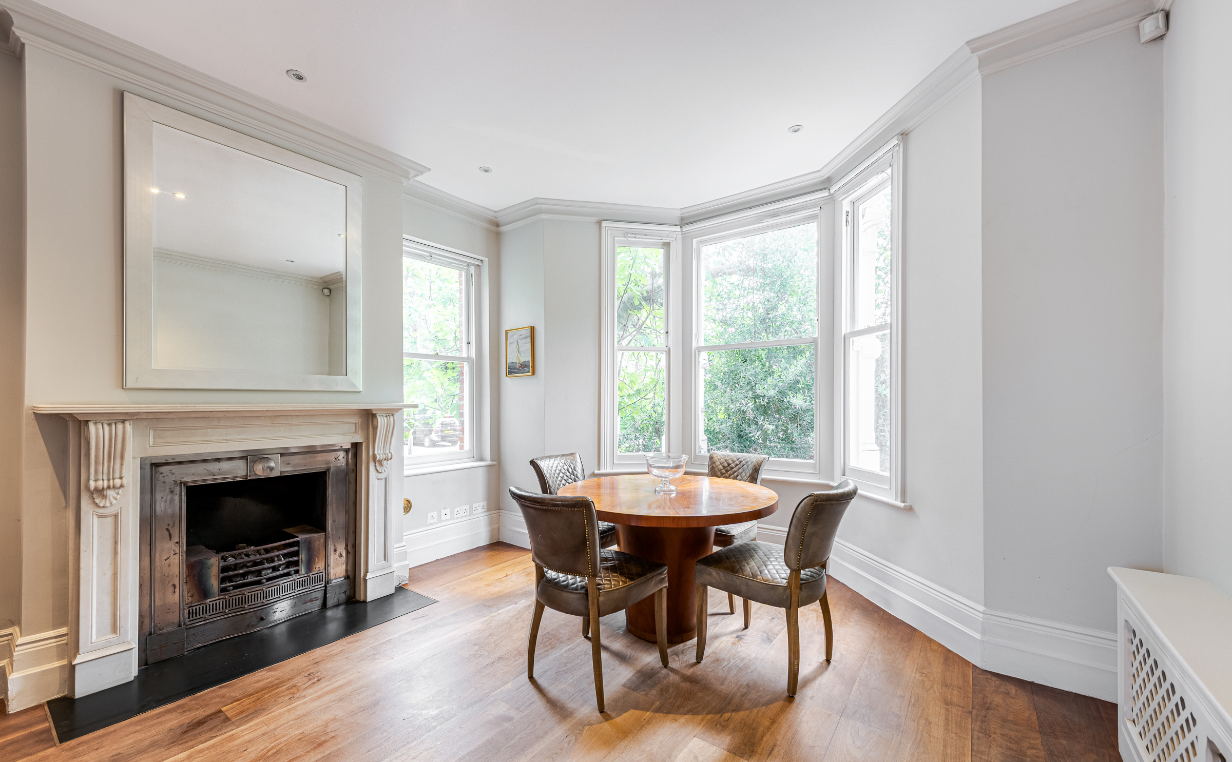  A Detached House on the Doorstep of Battersea Park with Garden and Parking - 物件實景