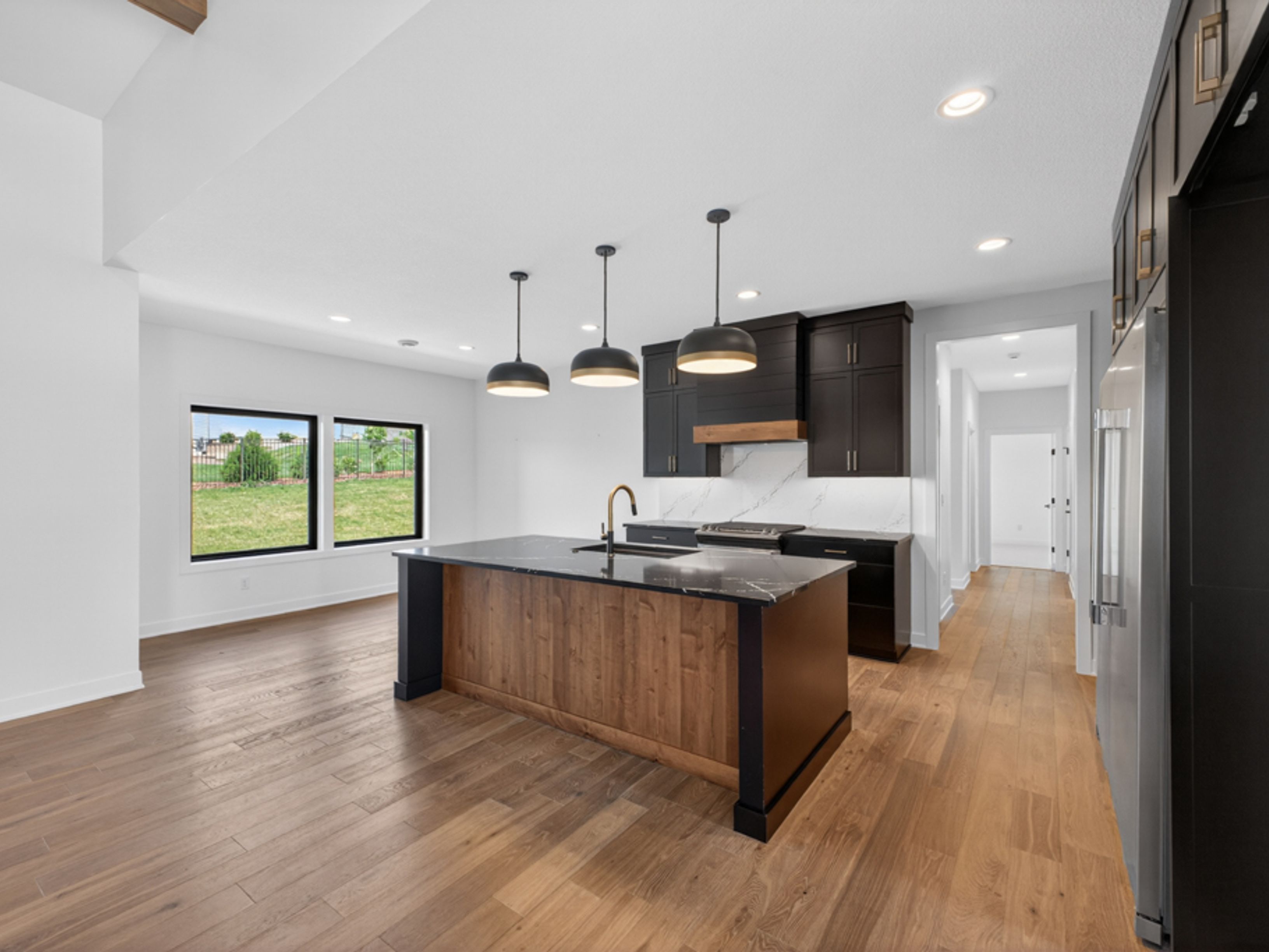  New Construction Prairie-Modern Home in Century Valley - 物件實景