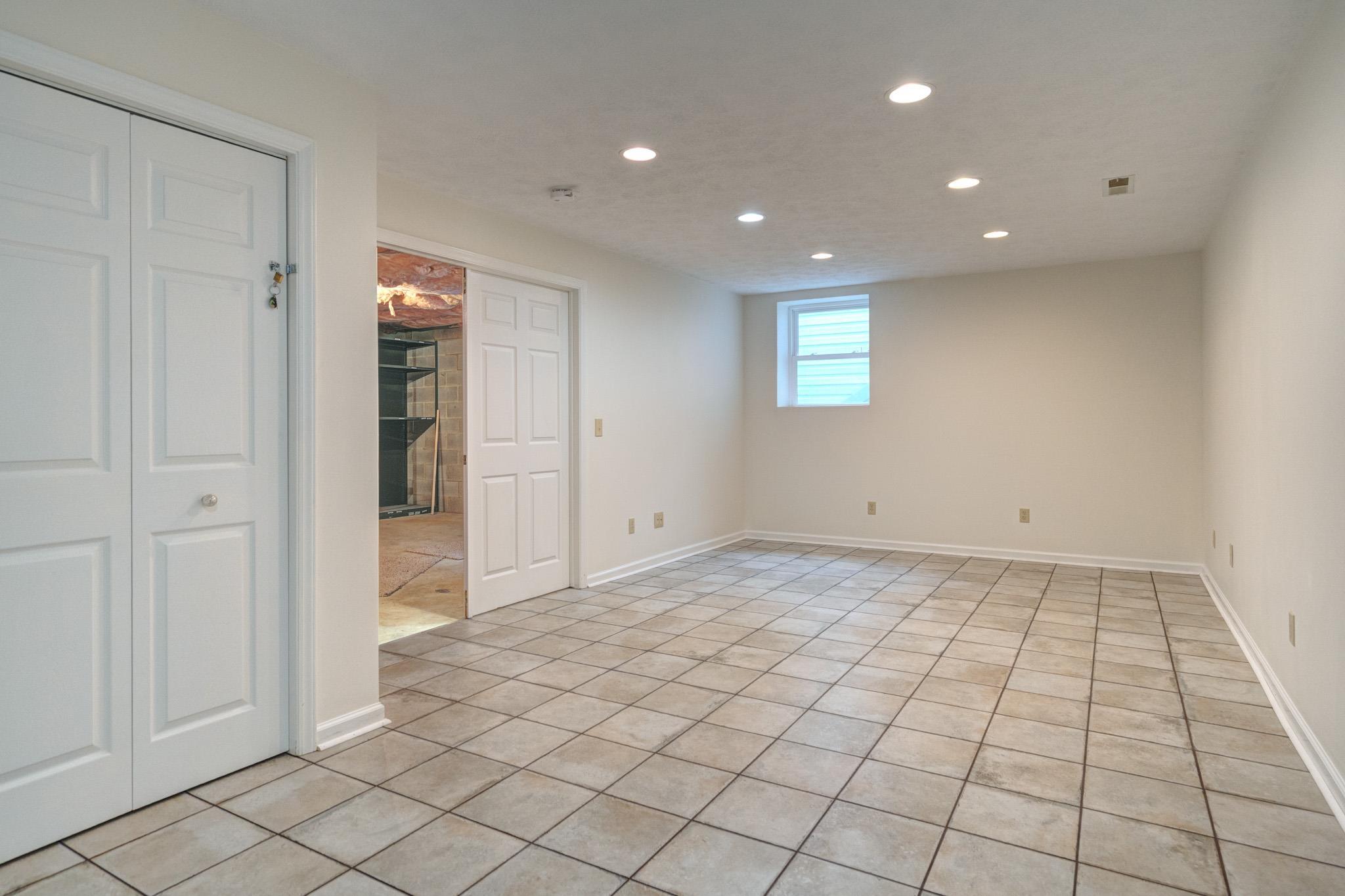 Blacksburg, Virginia, 24060, United States, 4 Bedrooms Bedrooms, ,3 BathroomsBathrooms,Residential,For Sale,1847433