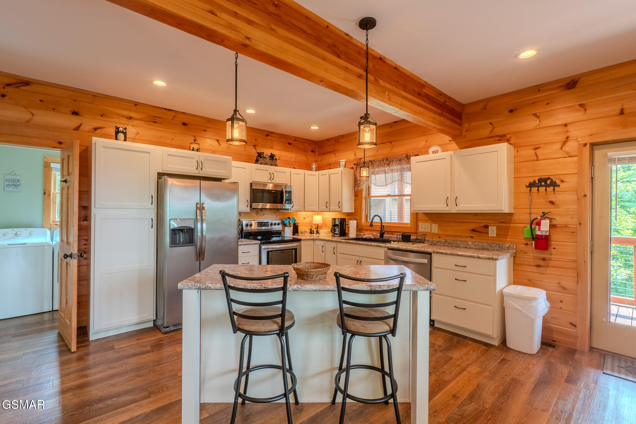 Gatlinburg, Tennessee, 37738, United States, 2 Bedrooms Bedrooms, ,2 BathroomsBathrooms,Residential,For Sale,1846238